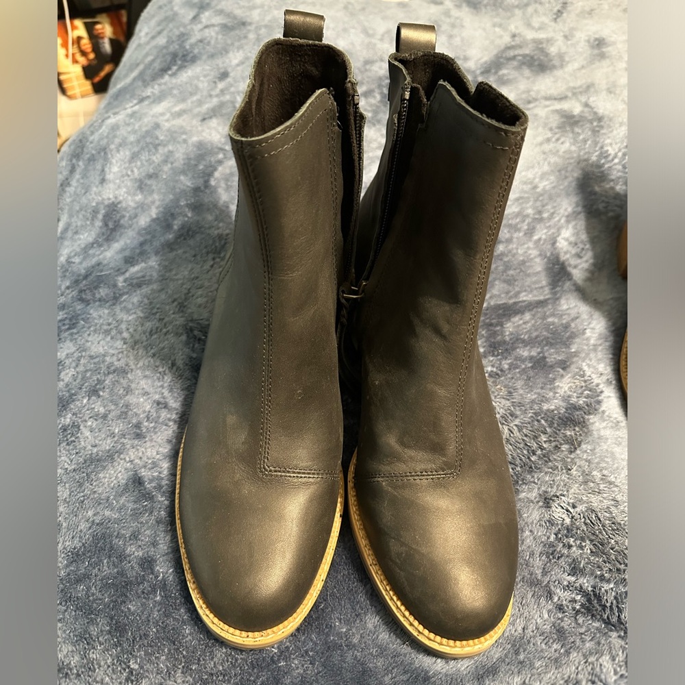Tom’s black booties - never worn